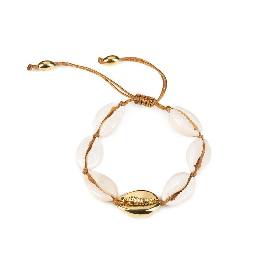 Concha Natural Large Puka Shell Bracelet With Gold Shell