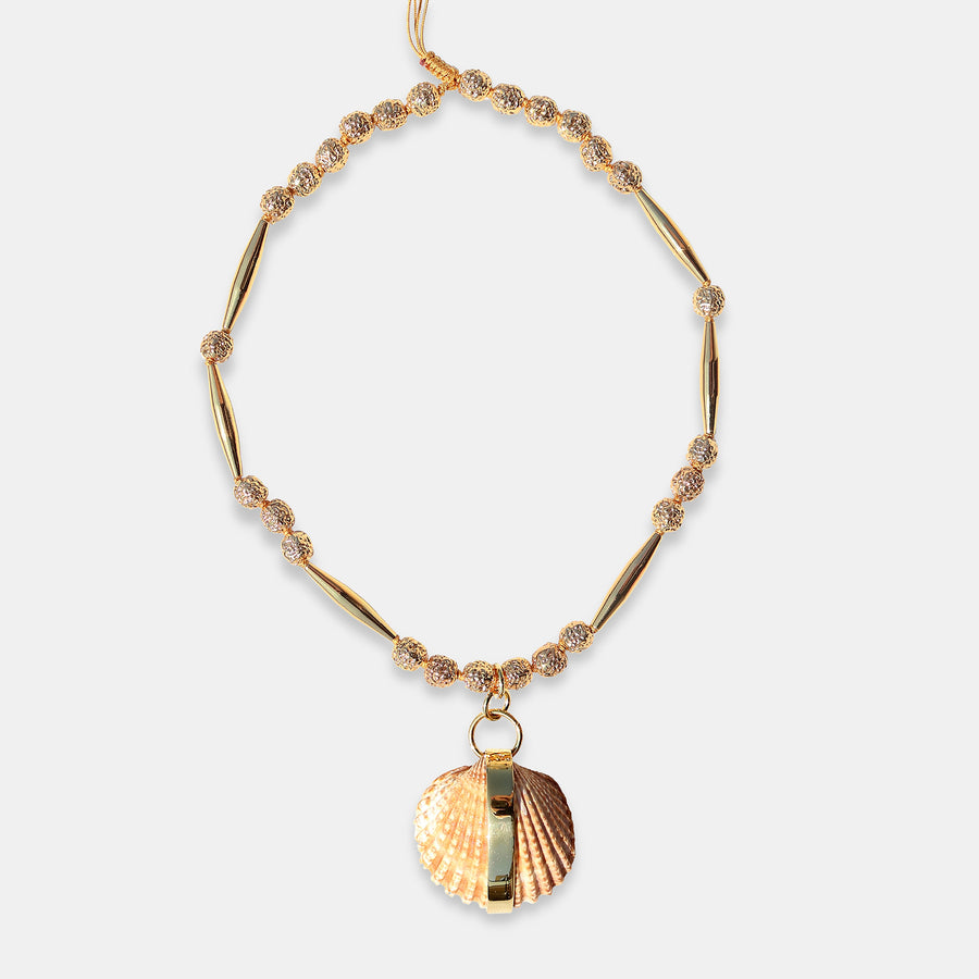 Lumia Necklace With Shell Pendant