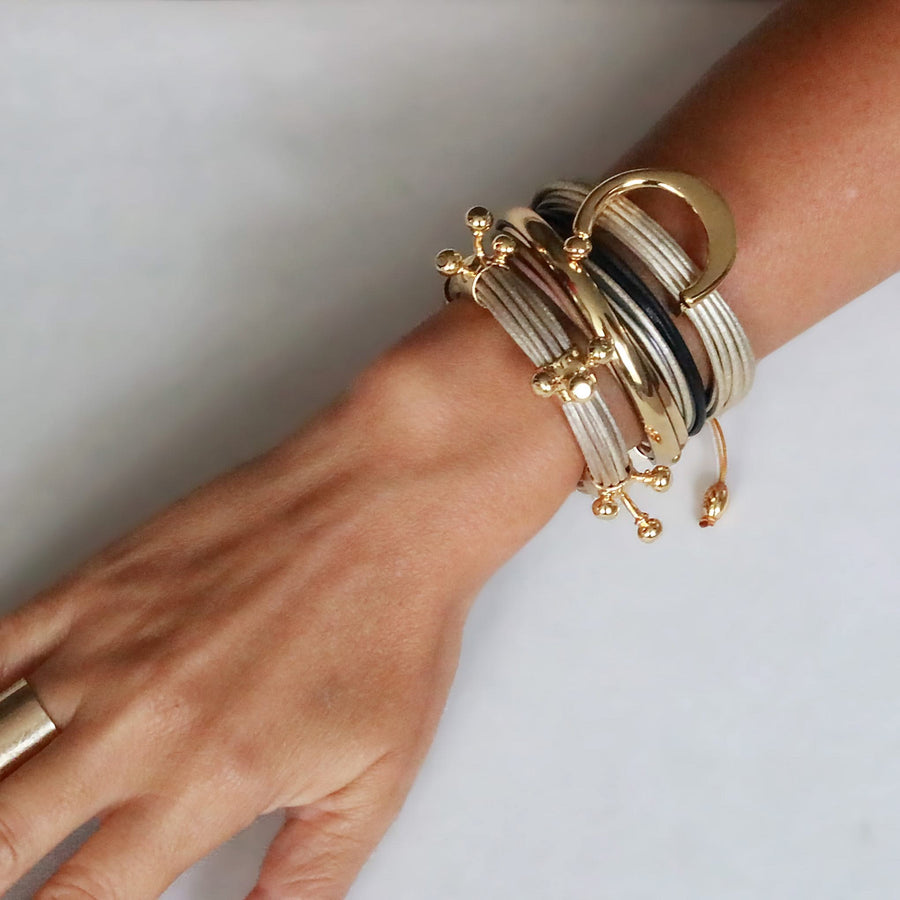 Terra Arun Bracelet In Shimmery Beige - Tohum Design